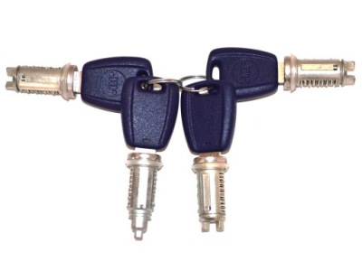 Вкладыш замка задняя fiat doblo 00- фото №1