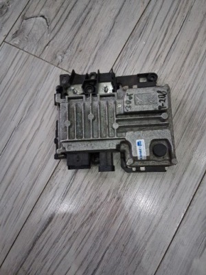 Peugeot 2008 модуль запуск стоп 9819596180 фото №1