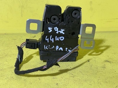 Mini cooper r56 - замок крышки багажника фото №1