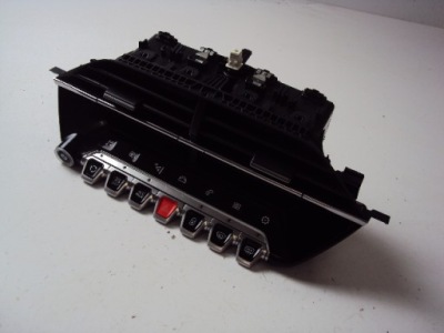 Панель кондиціонера peugeot 2008 ii 2019- фото №1