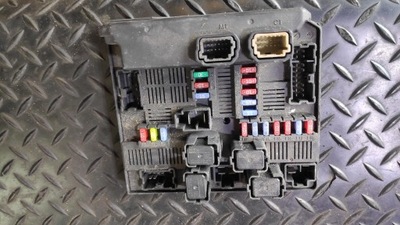 Коробка предохранителей renault koleos i 284b7jy00a фото №1