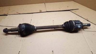 Toyota auris 1,4 vvti привідний вал ліва фото №1