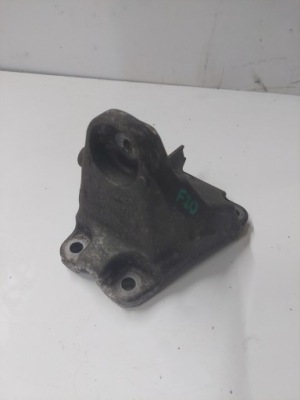 Кронштейн кронштейн двигуна 6869618 bmw f20 f21 f30 f32 фото №1