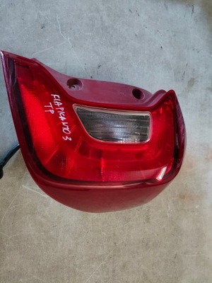 Kia picanto iii лампа правий задня фото №1