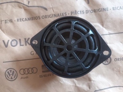 AUDI A5 A4 GARSIAKALBIS KONSOLĖS BANG OLUFSEN 8T0035397A 