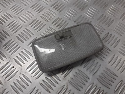 Освещение кабины задняя toyota yaris ii 1.3 vvti фото №1