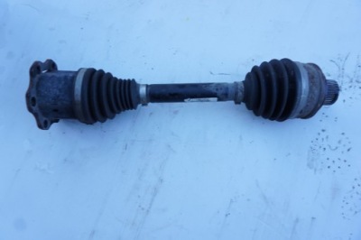 Приводной вал левое  перед 8w0407271e audi a4 b9 2.0 tdi фото №1