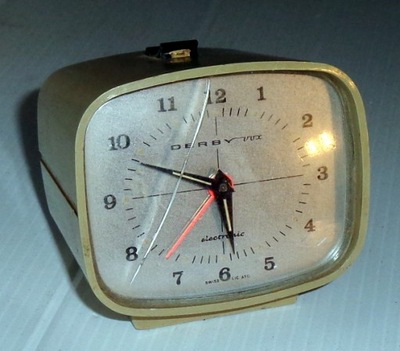 DERBY VUX Swiss Made Electronic - stary zegar/budzik,