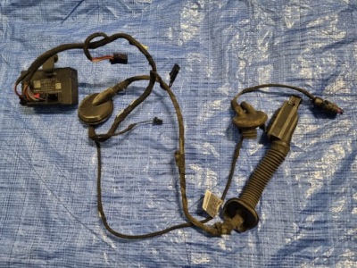 Audi a4 b8 модуль блок керування двері лівий задня 8k0959795g фото №1