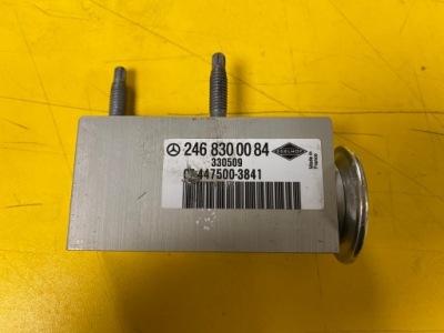 Клапан расширительный отопителя mercedes infiniti q30 фото №1