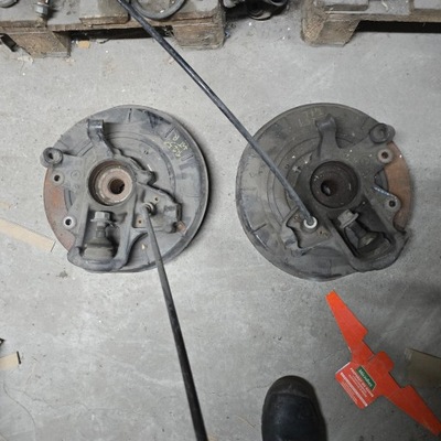 Поворотный кулак ступица диск задняя правая левая mercedes ml164 r-kladsa w251 4matic фото №1