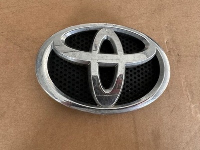 TOYOTA AURIS II RESTYLING LOGOTIPO EMBLEMA INSIGNIA ORIGINAL  