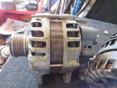 Генератор 231008918r фото №1