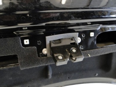 Mercedes cls 219 w219 lift замок засувка кришки задній багажника кришка багажника задня фото №1