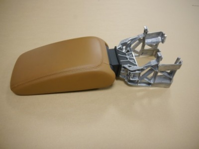 Audi a3 8v подлокотник кожа фото №1