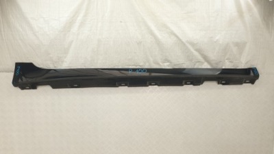 Audi a5 8w8 sportback s-line молдинг порог правая фото №1