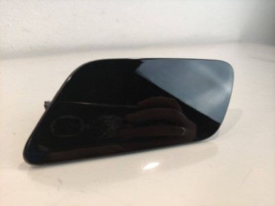 Audi a3 8y заглушка розпилювача лампи лівий перед 8y0955275d фото №1