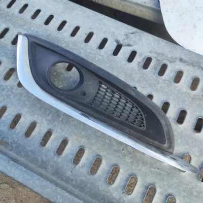 Opel insignia a fl решітка протитуманної фари бампера права 22972072 фото №1