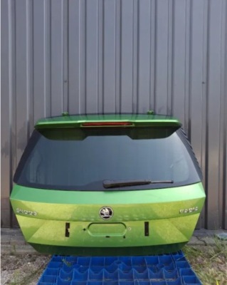Кришка багажника спойлер skoda fabia iii hb monte carlo lf6z фото №1