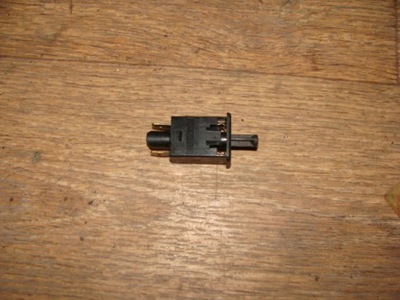 Датчик бардачка пасажира land rover discovery 2 ii фото №1