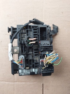 Модуль коробка bsm peugeot 9664705980 фото №1