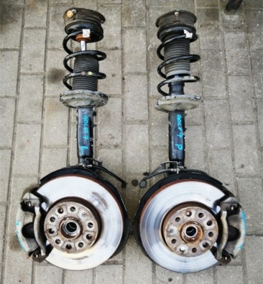 Vw golf vii 2.0 tdi mcperson левый перед kompletny фото №1