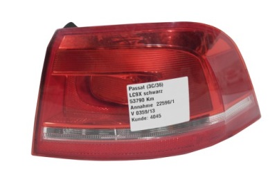 Vw passat b7 kombi лампа права задня 3af945096 фото №1