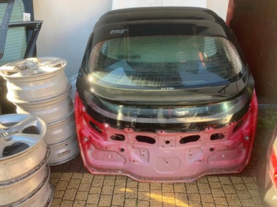 Honda civic ufo____ кришка багажника задня 06-11____r81_____ двері фото №1