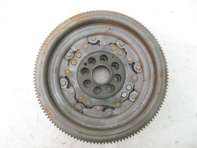 Audi tt 8s 2.0 tfsi колесо двухмассовый 06k105266a фото №1