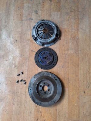 Зчеплення притиск колесо маховик комплект mitsubishi space star ii 1.0 бензин фото №1