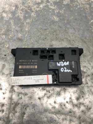 Модуль двері лівий перед mercedes w211 2118200526 фото №1