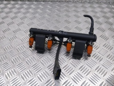 Молдинг упорскування peugeot 206 cc 1.6 9636520780 фото №1