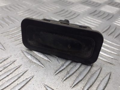 Микровыключатель замка крышки renault scenic ii 1.9 dci 8200076258 фото №1