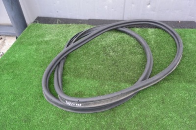 Прокладка крышки багажника dacia duster ii фото №1