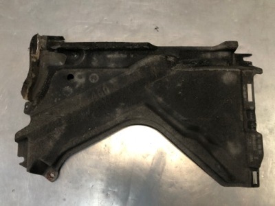 Защита подвеска audi a6 c7 4g0825216a фото №1