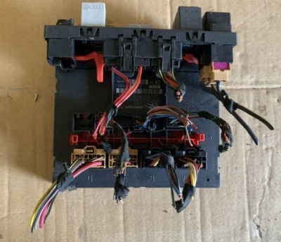 Модуль/блок управления bcm. vw touran i 1.9. 1k0937049f фото №1