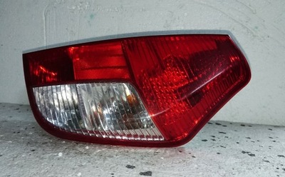 Лампа права задня hyundai 92402-0x0xx фото №1