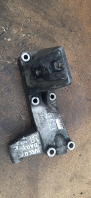 Кронштейн кронштейн двигателя 3.0 iveco daily vi 504385663 фото №1