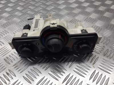 Панель керування обдув renault megane ii 666445v фото №1