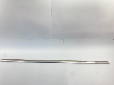 Молдинг ущільнювач права прокладка зовнішній правий передній mercedes w140 хром фото №1