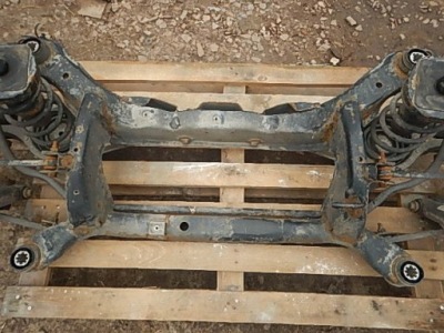 Volvo v60 підрамник підрамник задні задня підрамник фото №1