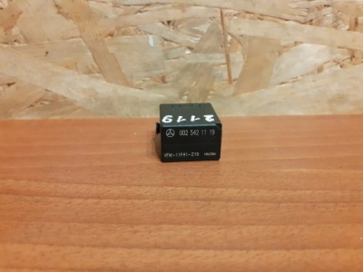 Реле mercedes-benz m w164 2119 2006 фото №1