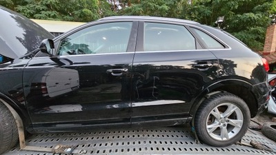 AUDI Q3 8U 17R DURYS KAIRYSIS GAL. LY9B 