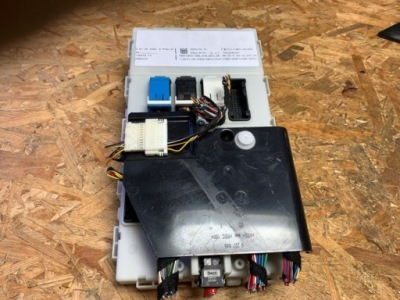 Bmw f30 модуль блок керування комфорту fem 9383178 фото №1