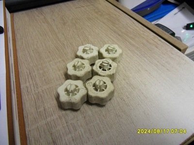 Гайка лампи задня astra corsa d signum 90587519 фото №1