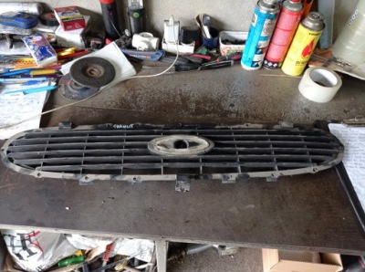 Transit 94-00 - решітка радіатора решітка радіатора 95vb8355ac фото №1