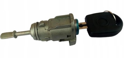 Вкладка замка дверь левая перед vw skoda фото №1