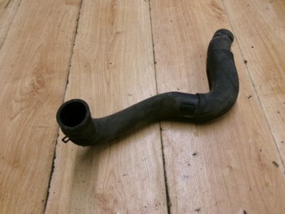 Mazda rx8 пабтрубок  радиатора воды 1.3 фото №1