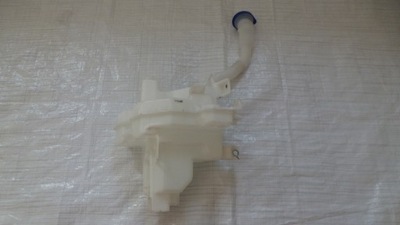 Mazda бачок омивача фото №1