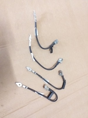 Toyota prius iii клемма минус фото №1